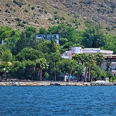 Lemon Garden Boutique 보즈부른