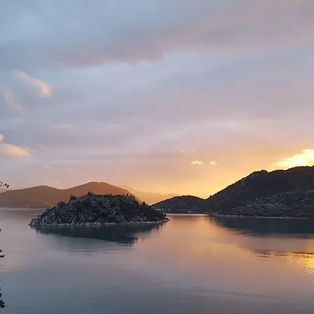 Hotel Lemon Garden Boutique 3*