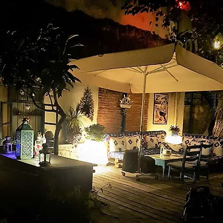 Lemon Garden Boutique 보즈부른