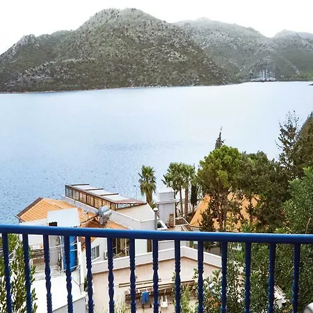 Lemon Garden Boutique 3*