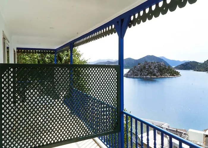 Hotel Lemon Garden Boutique 3*